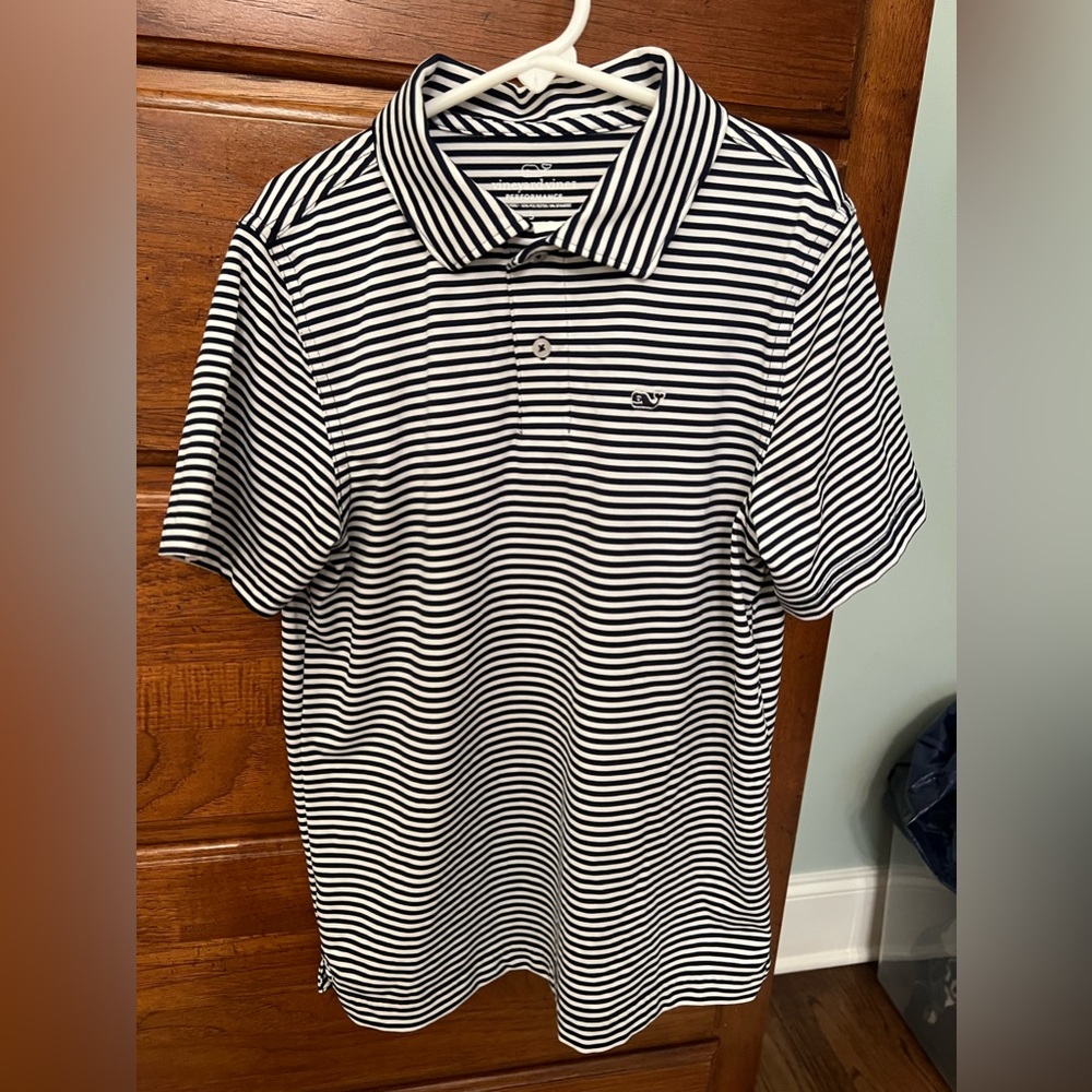 Vineyard Vines boys navy/white striped performance short sleeved polo S(8-10)